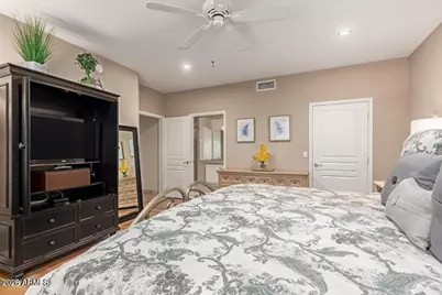 15221 N Clubgate Drive #1121, Scottsdale, AZ 85254 - Photo 17