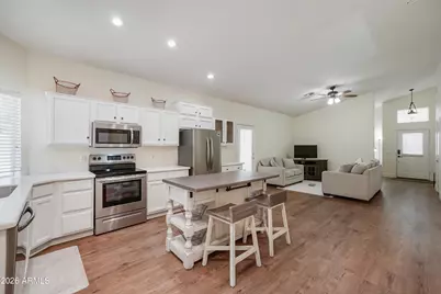 2138 E Mallard Court, Gilbert, AZ 85234 - Photo 3