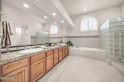 9752 E Roadrunner Drive, Scottsdale, AZ 85262 - Photo 15