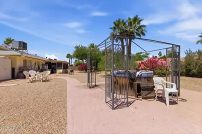 8332 E Valley View Road, Scottsdale, AZ 85250 - Photo 15