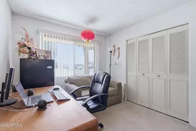 8332 E Valley View Road, Scottsdale, AZ 85250 - Photo 11