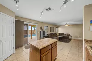 4381 E Silverbell Rd, San Tan Valley, AZ 85143 - Photo 17