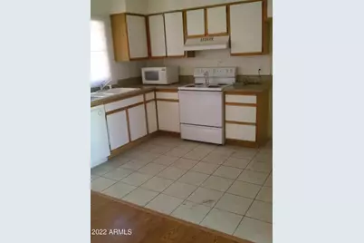 4701 N 26th Lane, Phoenix, AZ 85017 - Photo 9