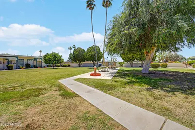 13435 N Emberwood Drive, Sun City, AZ 85351 - Photo 33
