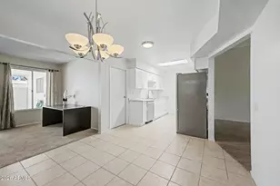 13435 N Emberwood Dr, Sun City, AZ 85351 - Photo 9