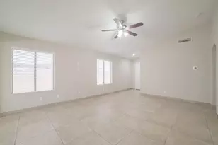 11476 W Madisen Ellise Dr, Surprise, AZ 85378 - Photo 3