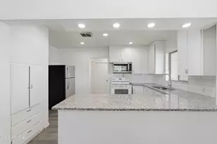 101 W Harwell Rd., Phoenix, AZ 85041 - Photo 9