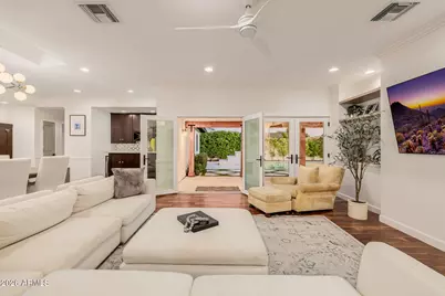 4021 E Glenrosa Avenue, Phoenix, AZ 85018 - Photo 13