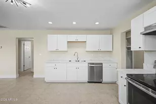 3602 W Almeria Rd, Phoenix, AZ 85009 - Photo 11