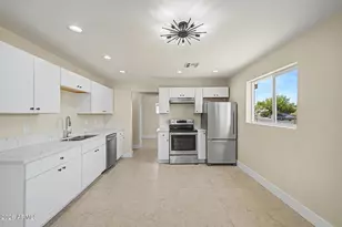 3602 W Almeria Rd, Phoenix, AZ 85009 - Photo 9