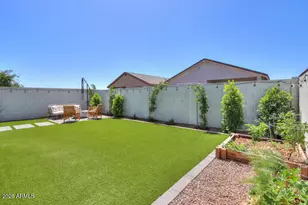40105 W Carey Dr, Maricopa, AZ 85138 - Photo 35