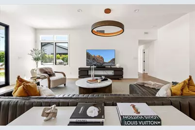 3631 N 54th Court, Phoenix, AZ 85018 - Photo 15