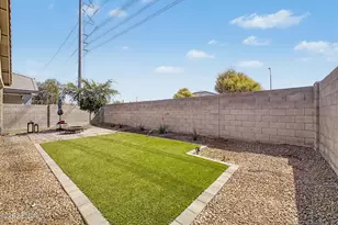8873 N 71st Dr, Peoria, AZ 85345 - Photo 25