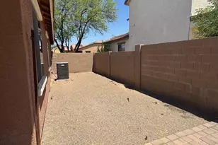 2331 W Branham Ln, Phoenix, AZ 85041 - Photo 9