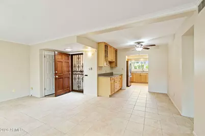 7633 E Meadowbrook Avenue, Scottsdale, AZ 85251 - Photo 11