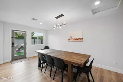 3802 E Piccadilly Road, Phoenix, AZ 85018 - Photo 17