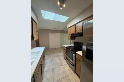 601 W Yukon Drive #3, Phoenix, AZ 85027 - Photo 5