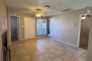 601 W Yukon Dr, Phoenix, AZ 85027 - Photo 3