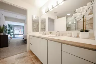 7121 E Rancho Vista Dr, Scottsdale, AZ 85251 - Photo 3