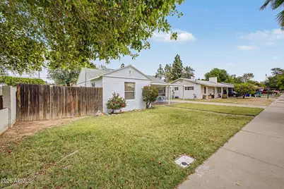126 W 3rd Place, Mesa, AZ 85201 - Photo 3