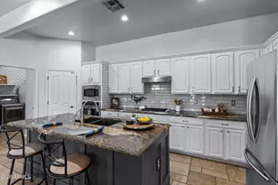 4145 E Carriage Ct, Gilbert, AZ 85297 - Photo 13