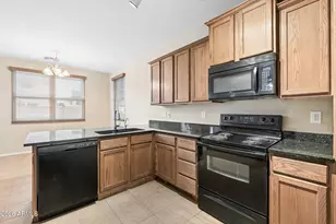 2226 E Fraktur Rd, Phoenix, AZ 85040 - Photo 7