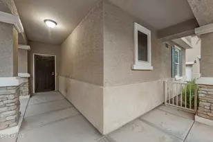 2226 E Fraktur Rd, Phoenix, AZ 85040 - Photo 23