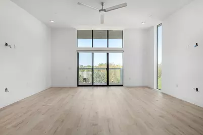 531 E Willetta Street #301, Phoenix, AZ 85004 - Photo 1
