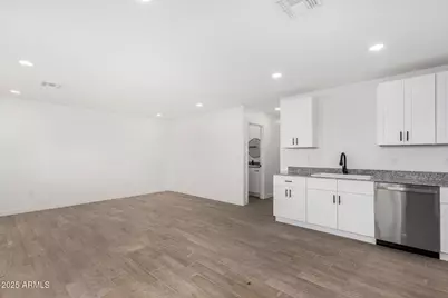 217 N 88th Place, Mesa, AZ 85207 - Photo 5