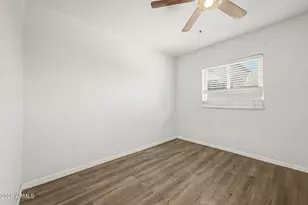 286 W Palomino Dr, Chandler, AZ 85225 - Photo 15