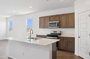 22069 N Dawn Vw Dr, Maricopa, AZ 85139 - Photo 5