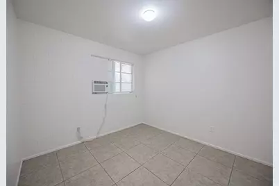422 S Wilbur #A, Mesa, AZ 85210 - Photo 13