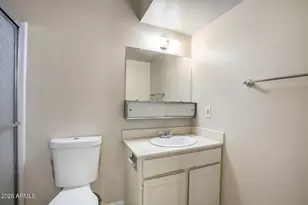 1730 E Ellis Dr, Tempe, AZ 85282 - Photo 17