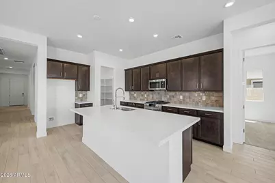 20422 N 222nd Drive, Surprise, AZ 85387 - Photo 5