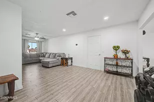 649 N 69th Ave, Phoenix, AZ 85043 - Photo 7