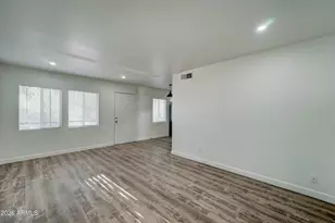 2919 N 38th St, Phoenix, AZ 85018 - Photo 11