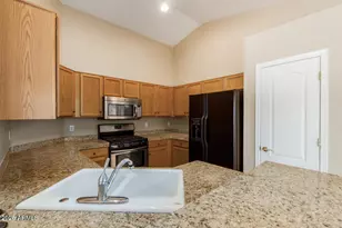 8182 W Pontiac Dr, Peoria, AZ 85382 - Photo 13