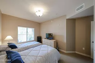 5350 E Deer Valley Dr, Phoenix, AZ 85054 - Photo 31