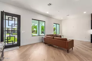 3014 E Avalon Dr, Phoenix, AZ 85016 - Photo 11