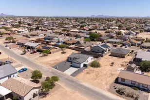 9325 W Oneida Dr, Arizona City, AZ 85123 - Photo 27