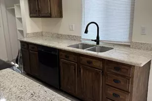 10420 North 11th St, Phoenix, AZ 85020 - Photo 3