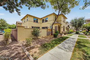 914 S Osborn Ln, Gilbert, AZ 85296 - Photo 3