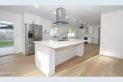 2142 W Kerry Lane, Phoenix, AZ 85027 - Photo 23