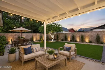 2142 W Kerry Lane, Phoenix, AZ 85027 - Photo 9
