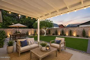 2142 W Kerry Ln, Phoenix, AZ 85027 - Photo 9