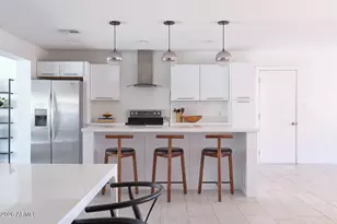 1038 E Elm St, Phoenix, AZ 85014 - Photo 1