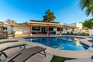 490 N Vine St, Chandler, AZ 85225 - Photo 47