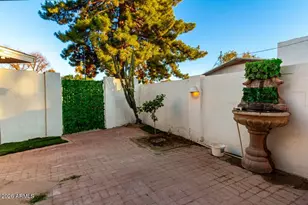 490 N Vine St, Chandler, AZ 85225 - Photo 13