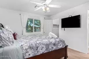 490 N Vine St, Chandler, AZ 85225 - Photo 35