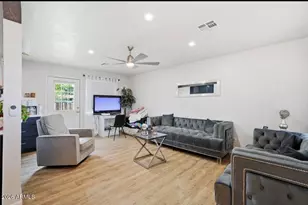 1036 W 5th St, Mesa, AZ 85201 - Photo 9
